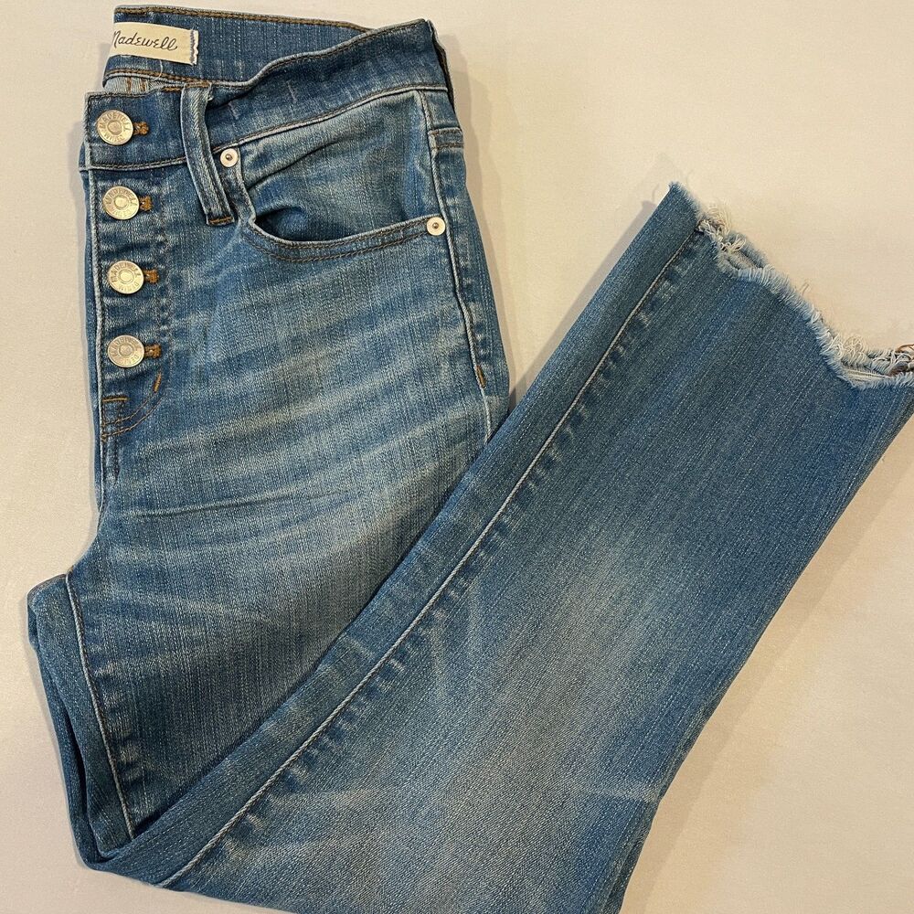 ~ Madewell 25 Jeans Cali Demi-Boot Raw Hem Button Light/Med Blue Wash Women's